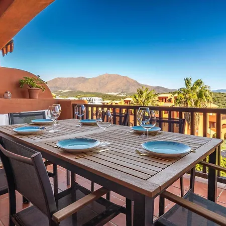 Vakantiehuis 3 Bedroom Awesome Home In Estepona