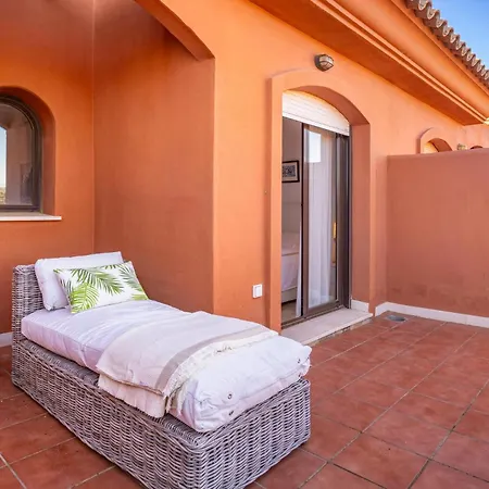 Vakantiehuis 3 Bedroom Awesome Home In Estepona *